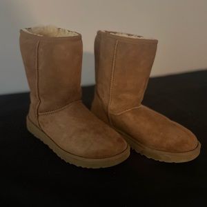 Ugg Boots / Tan, size: US7